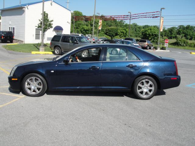 Photo of 2005 Cadillac STS