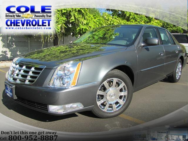 Photo of 2011 Cadillac DTS