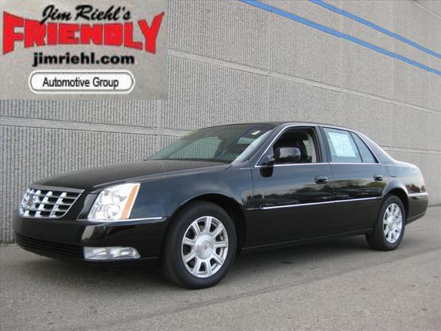 Photo of 2010 Cadillac DTS