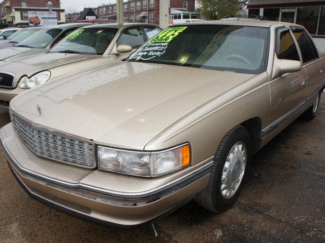Photo of 1996 Cadillac DeVille