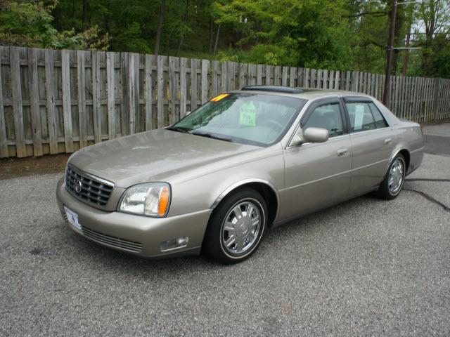 Photo of 2004 Cadillac DeVille