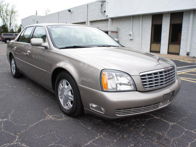Photo of 2004 Cadillac DeVille