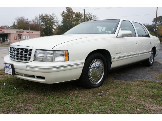 Photo of 1999 Cadillac DeVille