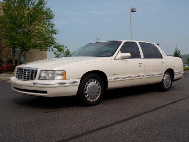 Photo of 1998 Cadillac DeVille