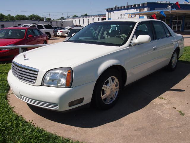 Photo of 2005 Cadillac DeVille