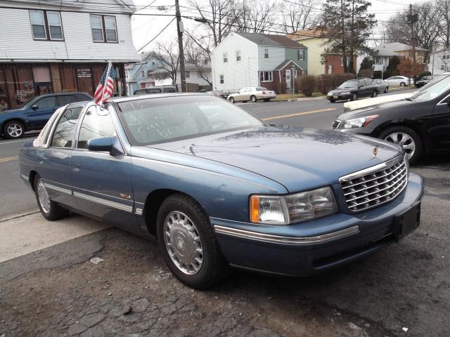 Photo of 1998 Cadillac DeVille