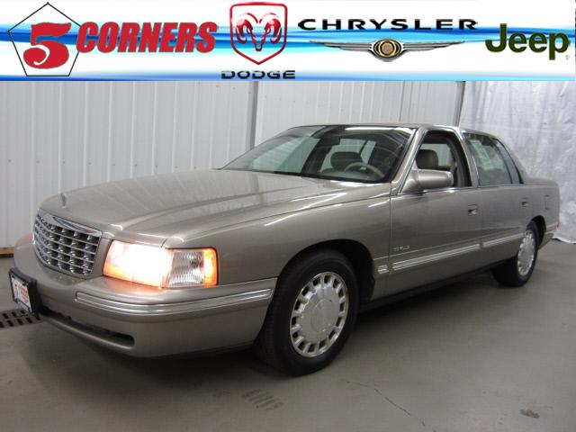 Photo of 1999 Cadillac DeVille