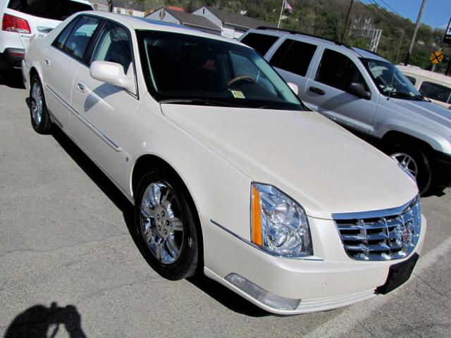 Photo of 2009 Cadillac DTS