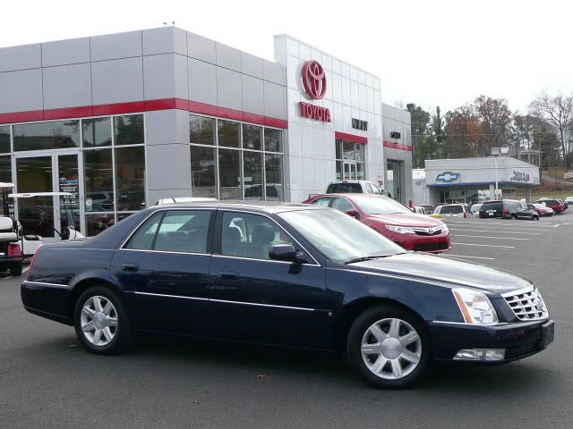 Photo of 2006 Cadillac DTS