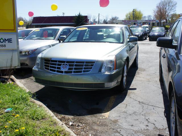 Photo of 2007 Cadillac DTS