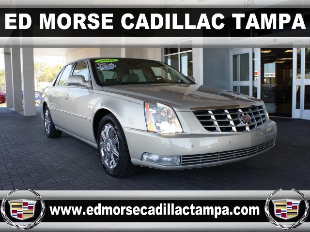 Photo of 2008 Cadillac DTS
