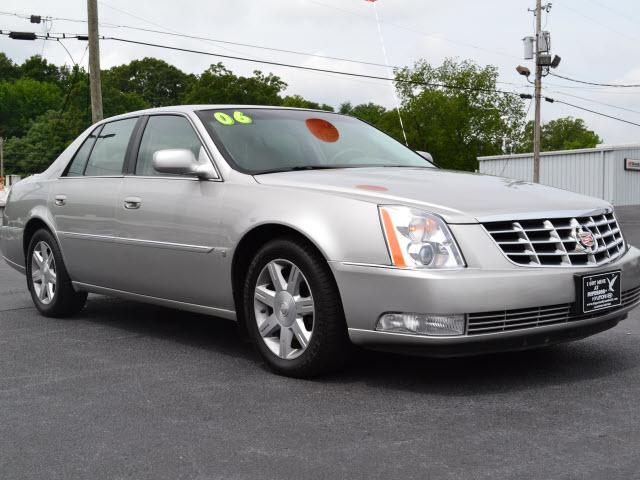 Photo of 2006 Cadillac DTS