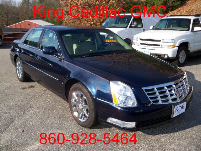Photo of 2008 Cadillac DTS