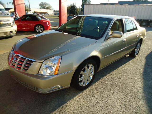 Photo of 2006 Cadillac DTS