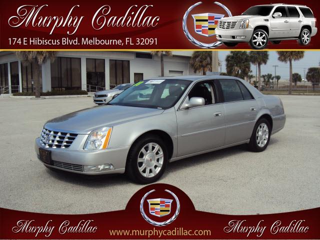 Photo of 2008 Cadillac DTS
