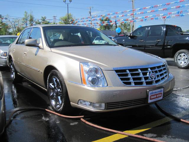 Photo of 2006 Cadillac DTS