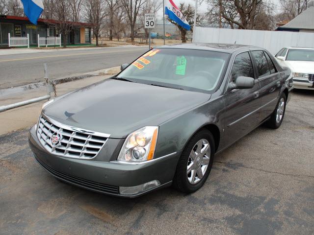 Photo of 2006 Cadillac DTS