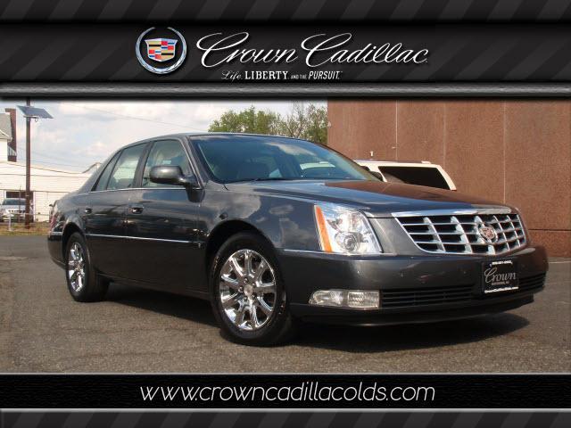 Photo of 2009 Cadillac DTS