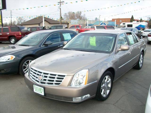 Photo of 2007 Cadillac DTS