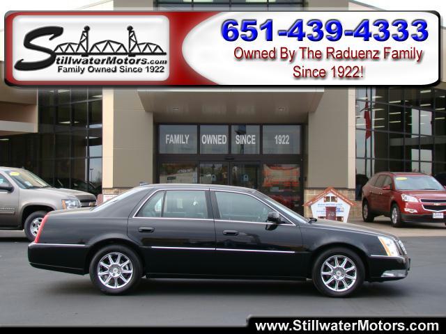 Photo of 2011 Cadillac DTS