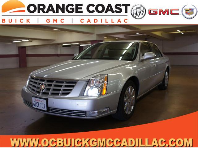 Photo of 2011 Cadillac DTS