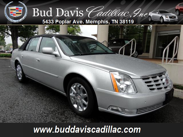 Photo of 2011 Cadillac DTS