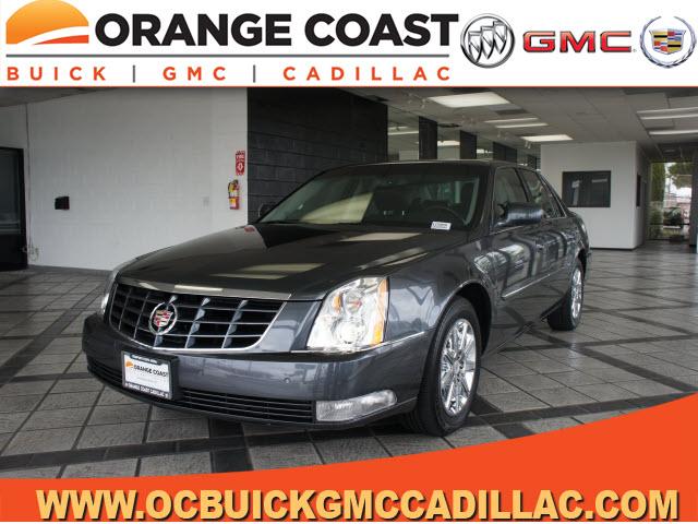 Photo of 2011 Cadillac DTS