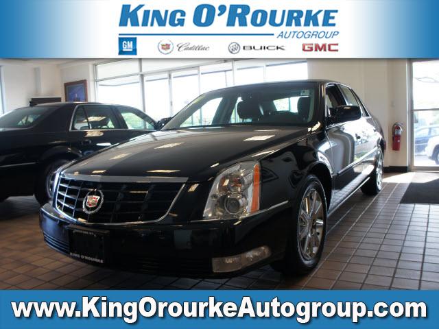 Photo of 2011 Cadillac DTS