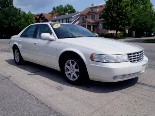 Photo of 2001 Cadillac Seville
