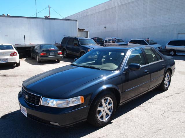 Photo of 2000 Cadillac Seville