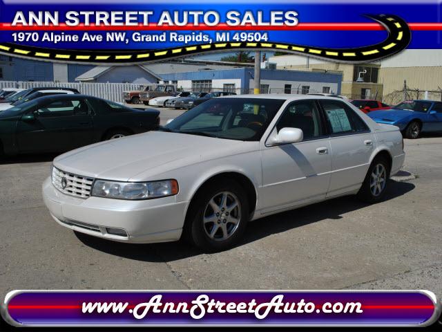 Photo of 2000 Cadillac Seville