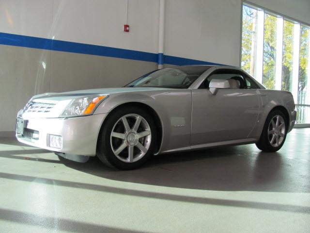 Photo of 2006 Cadillac XLR