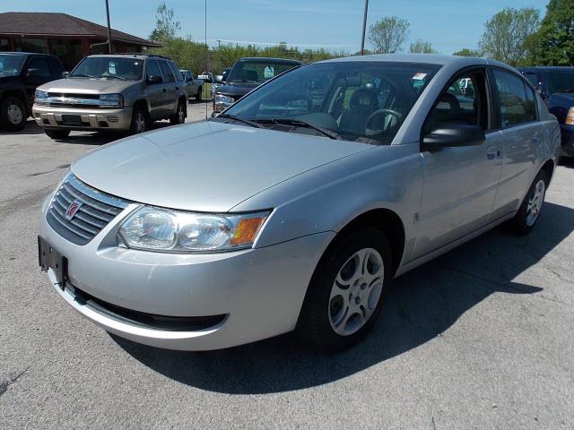 Photo of 2005 Saturn ION-2