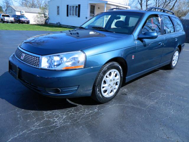 Photo of 2004 Saturn L300-1