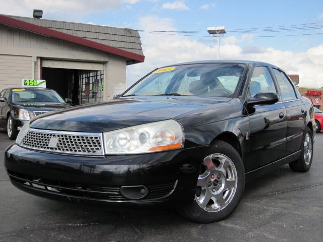Photo of 2005 Saturn L300