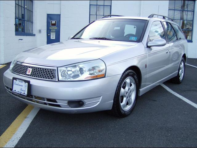 Photo of 2004 Saturn L300