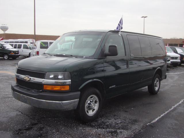 Photo of 2003 Chevrolet G2500