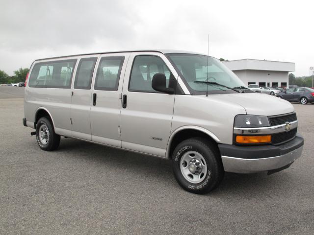 Photo of 2006 Chevrolet Express Passenger