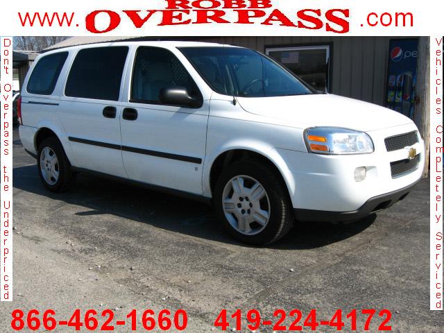 Photo of 2007 Chevrolet Uplander