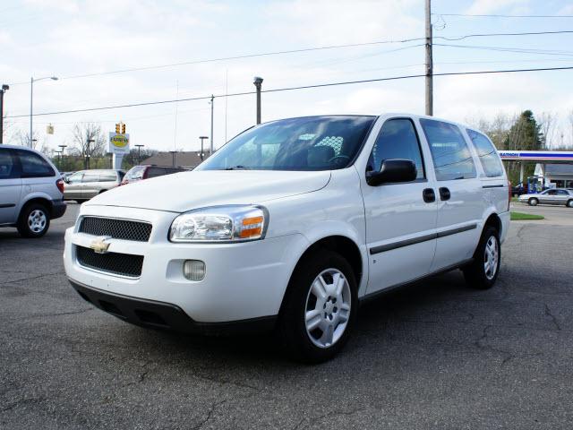 Photo of 2006 Chevrolet Uplander