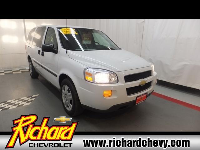 Photo of 2008 Chevrolet Uplander