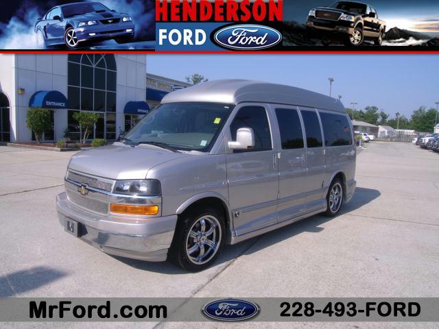Photo of 2009 Chevrolet Express Passenger