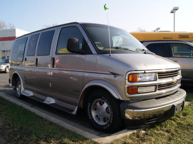 Photo of 1999 Chevrolet G1500