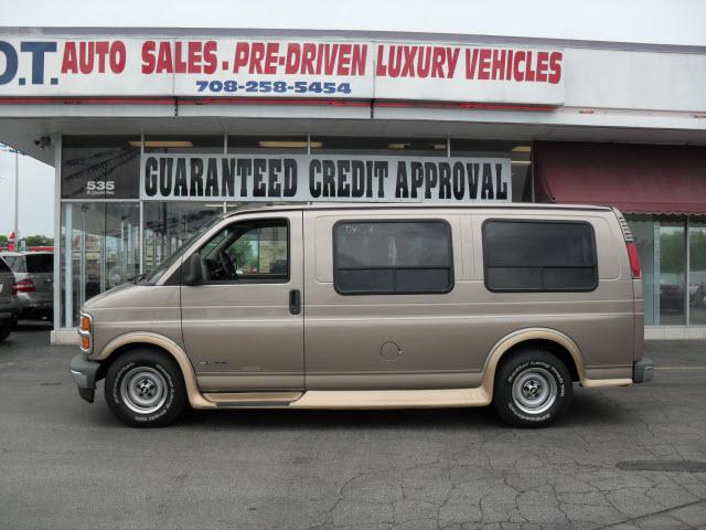 Photo of 2000 Chevrolet G1500