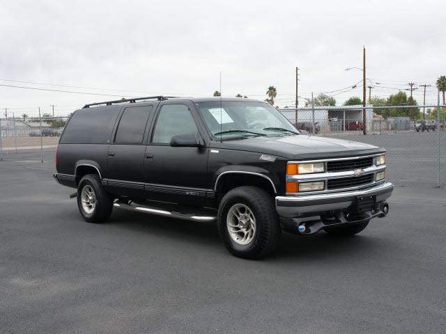 Photo of 1999 Chevrolet Suburban 1500