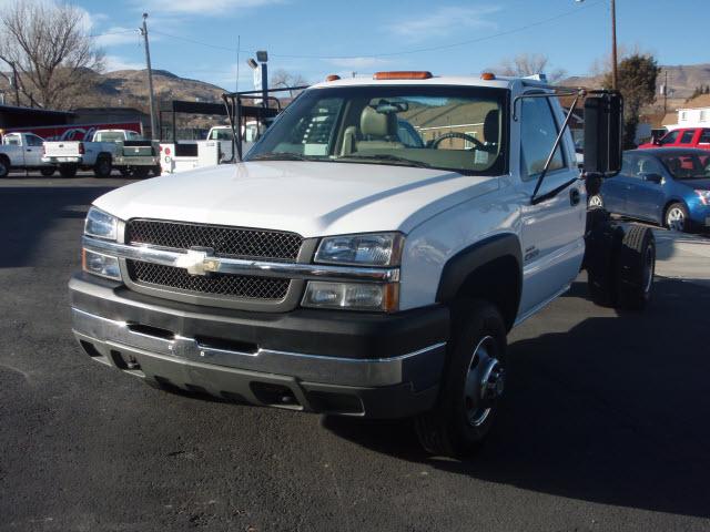Photo of 2004 Chevrolet Silverado 3500