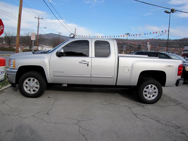 Photo of 2011 Chevrolet Silverado 2500HD