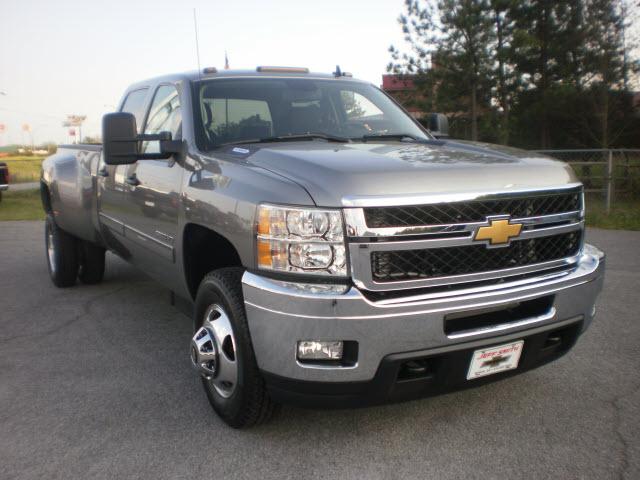 Photo of 2012 Chevrolet Silverado 3500