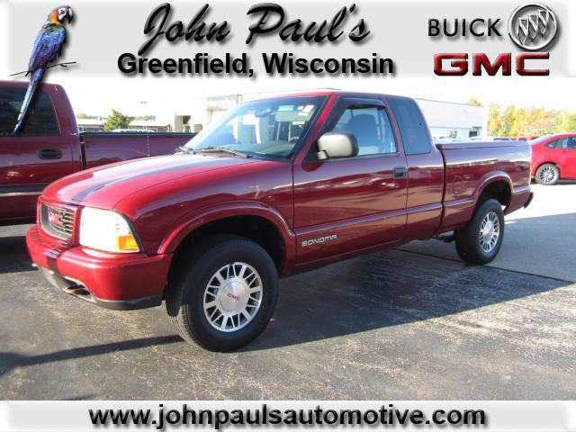 Photo of 2000 GMC Sonoma Greenfield Wisconsin
