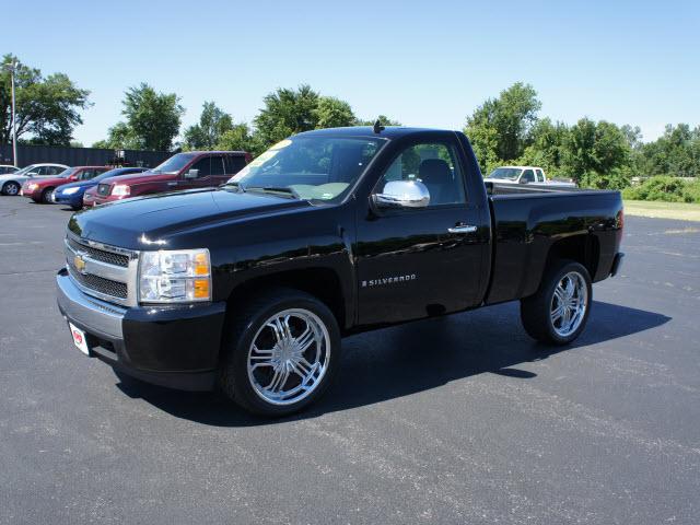 Photo of 2008 Chevrolet Silverado 1500